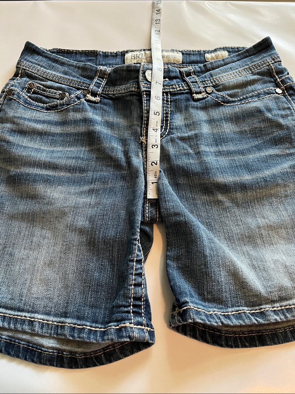 BKE Denim Payton Mid Rise Shorts Size 27 - Picture 6 of 16